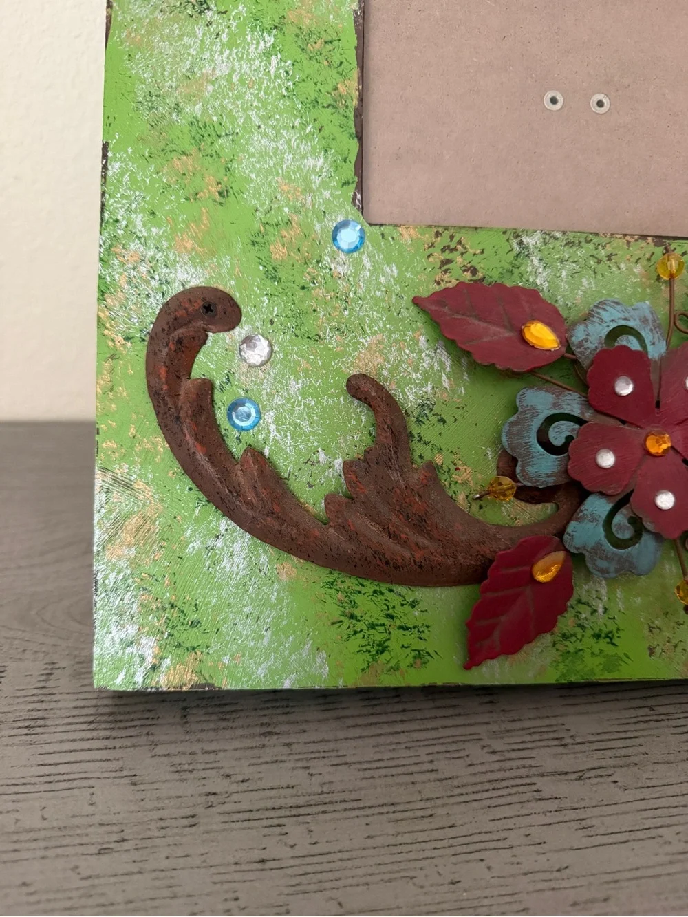 Metal Rhinestone Distressed Wood Photo Frame - Picture 9 of 15